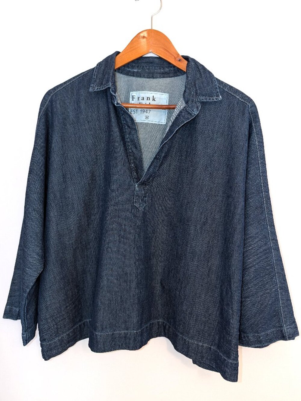 Frank & Eileen | Gabi Popover Top in Vintage Dark Indigo Wash | Size Medium - Picture 7 of 15